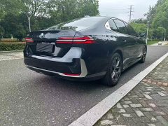 BMW 5 Series 530Li Premier Luxury Package - ფოტო 4