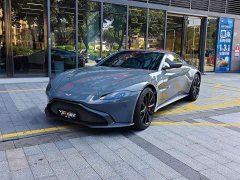 Aston Martin V8 Vantage 4.0T V8 Coupe - ფოტო 1