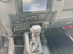Toyota Land Cruiser (Imported) LC78 4.0L Automatic - ფოტო 8