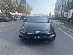 Hyundai Elantra 2023 1.5L CVT Luxury - ფოტო 2