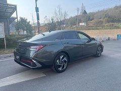 Hyundai Elantra 2023 1.5L CVT Luxury - ფოტო 4