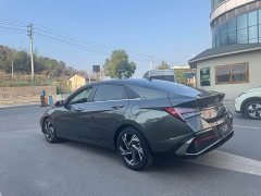 Hyundai Elantra 2023 1.5L CVT Luxury - ფოტო 6