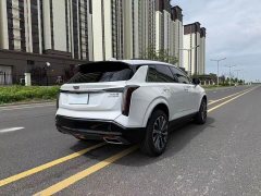 Cadillac XT5 2.0T Luxury - ფოტო 13