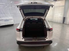 Honda Vezel 1.5L CVT Pioneer Edition - ფოტო 10