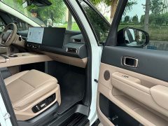 Li Auto MEGA Home Family Edition - ფოტო 14