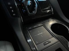 Lexus LM 2020 300h Four-Seat Royal Edition - ფოტო 15