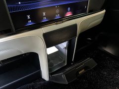 Lexus LM 2020 300h Four-Seat Royal Edition - ფოტო 16
