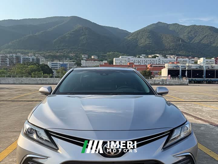 Toyota Camry 2.0G Luxury Edition