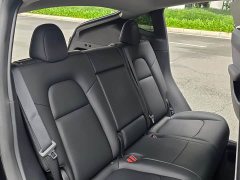 Tesla Model Y Long Range All-Wheel Drive - ფოტო 9