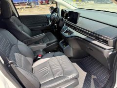 Honda Odyssey 2.0L e:HEV Luxury - ფოტო 12