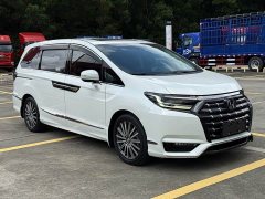 Honda Odyssey 2.0L e:HEV Luxury - ფოტო 2