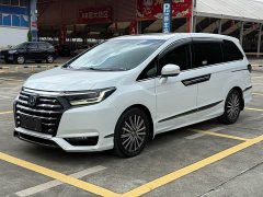 Honda Odyssey 2.0L e:HEV Luxury - ფოტო 3