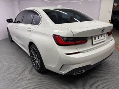 BMW 3 Series 320Li M Sport Package - ფოტო 16