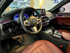 BMW 5 Series 530Li xDrive M Sport Package - ფოტო 9