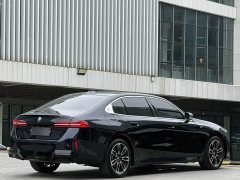BMW 5 Series 2025 525Li M Sport Package - ფოტო 9