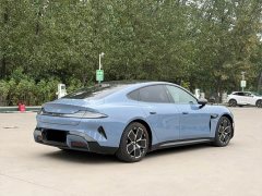Xiaomi SU7 Rear-Wheel Drive Standard Founder Edition - ფოტო 12