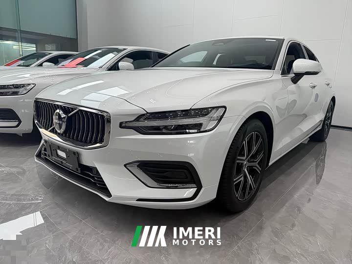 Volvo S60 2024 B4 Smart Luxury Edition - ავტომობილი ჩინეთიდან