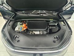 AITO M9 Extended Range Ultra 52kWh 6-Seater - ფოტო 9