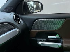 Mercedes-Benz GLB 200 Dynamic - ფოტო 13