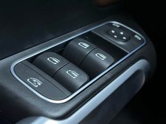Mercedes-Benz GLB 200 Dynamic - ფოტო 14