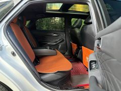 Toyota Avalon Hybrid 2.5L XLE Premium - ფოტო 11