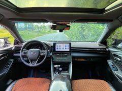 Toyota Avalon Hybrid 2.5L XLE Premium - ფოტო 5