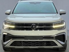 Volkswagen Touareg 300TSI Two-Wheel Drive Full Moon Edition - ფოტო 2