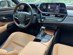 Lexus ES 200 Luxury - ფოტო 17
