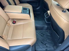 Lexus ES 200 Luxury - ფოტო 18
