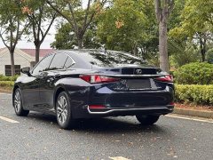 Lexus ES 200 Luxury - ფოტო 8