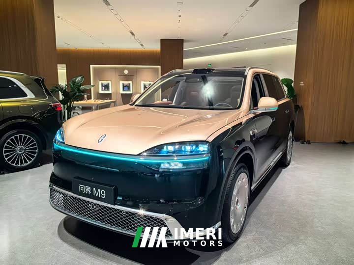 AITO M9 Extended Range Ultimate World Leader Extended 6-Seater