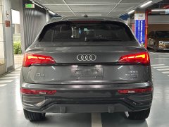 Audi Q5L Sportback 40 TFSI Luxury - ფოტო 4
