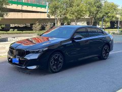 BMW 5 Series Facelift 530Li Luxury M Sport Package - ფოტო 1