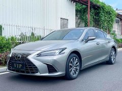 Lexus ES 2025 200 Premium Edition - ფოტო 1