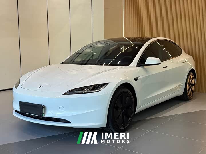 Tesla Model 3 Rear-Wheel Drive - автомобиль из Китая