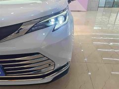 Toyota Sienna 2.5L Hybrid Comfort Edition - ფოტო 11
