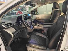 Toyota Sienna 2.5L Hybrid Comfort Edition - ფოტო 4