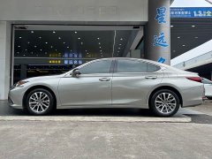 Lexus ES 2021 200 Premium Edition - ფოტო 16