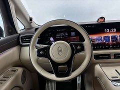 Luxeed Zhiji V9 Ultra - ფოტო 18