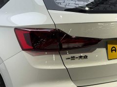 Volkswagen Jetta VS5 30th Anniversary Edition Automatic Comfort - ფოტო 16
