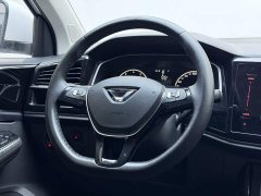 Volkswagen Jetta VS5 30th Anniversary Edition Automatic Comfort - ფოტო 8