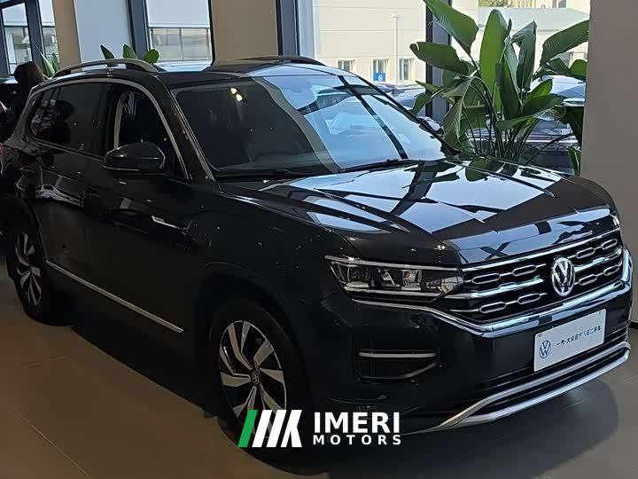 Volkswagen Taos 330TSI FWD Luxury Smart Connected Edition