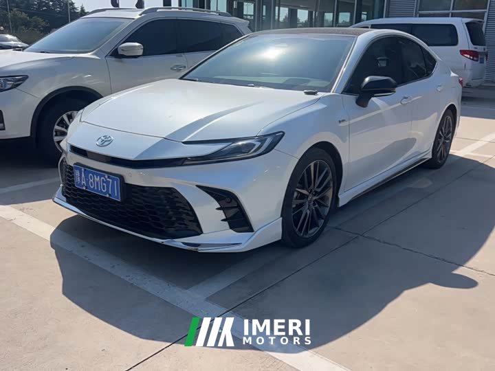 Toyota Camry Hybrid 2.0L HXS Sport Plus - ავტომობილი ჩინეთიდან