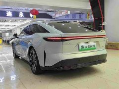 Toyota Platinum Wisdom 7 700 Max - ფოტო 16