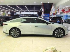 Toyota Platinum Wisdom 7 700 Max - ფოტო 17