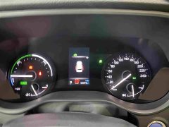 Toyota Grevias 2.5L Hybrid Premium VIP Edition - ფოტო 11