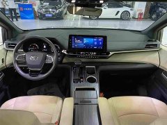 Toyota Grevias 2.5L Hybrid Premium VIP Edition - ფოტო 7