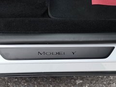 Tesla Model Y Rear-Wheel Drive - ფოტო 16