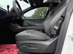 Tesla Model Y Rear-Wheel Drive - ფოტო 4