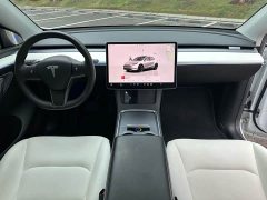 Tesla Model Y Long Range All-Wheel Drive - ფოტო 8